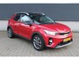 Kia Stonic 100pk DynamicPlusLine I Parkeersensoren I Camera Achter I Trekhaak I NAVI I Airco