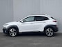 Hyundai Kona 1.0 T-GDI Premium / Dealer onderhouden / 1.200 kg Trekgewicht / Navigatie Bluelink / HUD / Achteruitrijcamera / Stoelventilatie / Stuur-, stoel- en achterbankverwarming / 18" LM wielen /