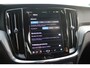 Volvo V60 T6 Plug-in hybrid AWD Plus Dark | Elektrisch inklapbare trekhaak | Elektrisch verstelbare voorstoelen | 360 graden camera | Premium audio by Harman Kardon | Verwarmbare voorruit | Stoel- /stuurwielverwarming | Adaptive cruise control | BLIS