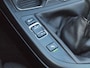 BMW 1-Serie 118i Business+ | Panoramadak | Cruise Control | Parkeersensoren | Sportstoelen |