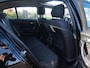 BMW 1-Serie 118i Business+ | Panoramadak | Cruise Control | Parkeersensoren | Sportstoelen |