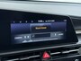 Kia Niro EV ExecutiveLine 64.8kWh Trekhaak Leder SOH 98.5% Schuif-/kanteldak Adap.Cruise Camera Head-Up Display Apple Carplay Android Auto Navi Ecc Pdc Elek.Stoelen-Verwarmd/gekoeld+Memory Elek.Achterklep Stuurverwarming Lane Assist DAB 1e Eigenaar Origineel Nederlandse Auto Fabrieksgarantie tot 25-10-2029/150.000km €50.000,- nieuw!