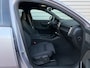 Volvo EX40 Single Motor Extended Range Business Ed. 82 kWh / Stuur & Stoelverwarming / Audio Harman Kardon / Blis /