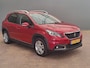 Peugeot 2008 1.2 PureTech Signature Automaat | Trekhaak| Navigatie | Parkeersensoren | DAB | Cruise Controle | Airco | Bestuurdersstoel in hoogte verstelbaar | Bluetooth telefoonvoorbereiding