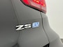 MG ZS EV Standard Range Luxury 50 kWh | Automaat | Panoramadak | Leder | Navigatie | Airco | Achteruitrijcamera | Apple Carplay / Android Auto | Stoelverwarming | Lichtmetalen Velgen |