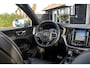 Volvo XC60 2.0 T5 R-Design Panoramadak I Leder I HeadUp I Memory I Stoel,stuur & achterbankverwarming I Trekhaak I Adaptive Cruise