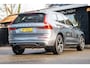 Volvo XC60 2.0 T5 R-Design Panoramadak I Leder I HeadUp I Memory I Stoel,stuur & achterbankverwarming I Trekhaak I Adaptive Cruise