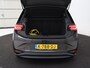Volkswagen ID.3 First Plus 58 kWh | Trekhaak | Stoel & stuurverwarming | Camera | Adaptive cruise | Sfeerverlichting | Carplay | Matrix LED | Parkeerhulp | Climate control
