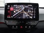 Volkswagen ID.3 First Plus 58 kWh | Trekhaak | Stoel & stuurverwarming | Camera | Adaptive cruise | Sfeerverlichting | Carplay | Matrix LED | Parkeerhulp | Climate control
