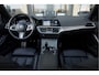 BMW 3-Serie Sedan 330e Aut. | High Executive | M Sportpakket | 19" LM Velgen | Panoramadak | Head-Up Display | Laserlight | HIFI | Comfort Access |