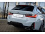 BMW 3-Serie Touring M340i xDrive Aut. | Panoramadak | Harman Kardon | Driving Assistant Professional | Head-Up Display | M-Sportpakket Pro | 19" LM Velgen |