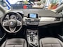 BMW 2-Serie Active Tourer 225xe iPerformance High Executive LEDER NAVIGATIE CRUISE CONTROL CLIMATE CONTROL BLUETOOTH TELEFOON MEDIA VOORBEREIDING PDC ZEER MOOI ZEER MOOI !! Brgl