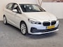 BMW 2-Serie Active Tourer 225xe iPerformance High Executive LEDER NAVIGATIE CRUISE CONTROL CLIMATE CONTROL BLUETOOTH TELEFOON MEDIA VOORBEREIDING PDC ZEER MOOI ZEER MOOI !! Brgl