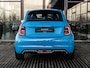 Abarth 500e Abarth Scorpionissima 42 kWh AUTOMAAT | PANORAMADAK | ALCANTARA BEKLEDING & STUUR | CAMERA | NAVIGATIE | CRUISE | CLIMA | WINTERPAKKET | APPLE CARPLAY | ABARTH |