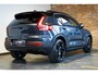 Volvo EX40 Single Motor Extended Range Ultra Black Ed. | Demo Deal | 20" Lichtmetalen Wielen | Elektrisch Verstelbare Voorstoelen | 360º Camera | Stoel/Stuurverwarming | Warmtepomp | Donkergetint Glas |