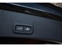 Volvo EX40 Single Motor Extended Range Ultra Black Ed. | Demo Deal | 20" Lichtmetalen Wielen | Elektrisch Verstelbare Voorstoelen | 360º Camera | Stoel/Stuurverwarming | Warmtepomp | Donkergetint Glas |