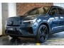 Volvo EX40 Single Motor Extended Range Ultra Black Ed. | Demo Deal | 20" Lichtmetalen Wielen | Elektrisch Verstelbare Voorstoelen | 360º Camera | Stoel/Stuurverwarming | Warmtepomp | Donkergetint Glas |