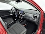 Kia Stonic 1.0 T-GDi MHEV DynamicLine airco | Apple Carplay/Android Auto | Cruise control adaptief en stuurhulp | LMV | Achterruitrijcamera | NAVI