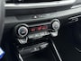 Kia Stonic 1.0 T-GDi MHEV DynamicLine airco | Apple Carplay/Android Auto | Cruise control adaptief en stuurhulp | LMV | Achterruitrijcamera | NAVI