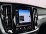 Volvo V60 2.0 B4 Momentum Business | Stoelverwarming | Stuurverwarming | Trekhaak | Adaptieve cruise control | Pilot assist | Zitvlak verlenger |