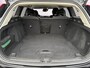 Volvo V60 2.0 B4 Momentum Business | Stoelverwarming | Stuurverwarming | Trekhaak | Adaptieve cruise control | Pilot assist | Zitvlak verlenger |