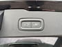 Volvo V60 2.0 B4 Momentum Business | Stoelverwarming | Stuurverwarming | Trekhaak | Adaptieve cruise control | Pilot assist | Zitvlak verlenger |
