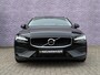 Volvo V60 2.0 B4 Momentum Business | Stoelverwarming | Stuurverwarming | Trekhaak | Adaptieve cruise control | Pilot assist | Zitvlak verlenger |