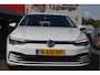 Volkswagen Golf 1.0 eTSI Life Carplay | Adaptive cruise | LMV | Clima | Bluetooth | Navi | PDC