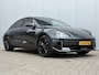 Hyundai Ioniq 6 First Edition AWD 77.4 kWh / SoH 100% / Warmtepomp / V2L / Schuif-kanteldak /  360 Camera / HUD Dsiplay / Automatische Flush handgrepen / Airco / Stoel verwarming  / Stuurverwarming / Full Option /