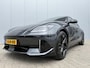 Hyundai Ioniq 6 First Edition AWD 77.4 kWh / SoH 100% / Warmtepomp / V2L / Schuif-kanteldak /  360 Camera / HUD Dsiplay / Automatische Flush handgrepen / Airco / Stoel verwarming  / Stuurverwarming / Full Option /