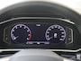 Volkswagen T-Roc 1.5 TSI R-Line | Parkeersensoren | Dodehoek detectie | Adaptieve cruise control | Digital cockpit Pro | CarPlay | Navigatie | Airco |