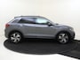 Volkswagen T-Roc 1.5 TSI R-Line | Parkeersensoren | Dodehoek detectie | Adaptieve cruise control | Digital cockpit Pro | CarPlay | Navigatie | Airco |