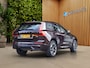 Volvo XC60 2.0 T6 Plug-in hybrid AWD Ultra Dark | Cruise control adaptief met Stop&Go en stuurhulp | Dodehoekdetectie met correctie | Elektrisch glazen panorama-dak