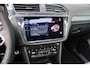 Volkswagen Tiguan 1.4 TSI eHybrid R-Line 245PK | Head-up | Pano | Trekhaak | IQ Light