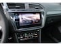 Volkswagen Tiguan 1.4 TSI eHybrid R-Line 245PK | Head-up | Pano | Trekhaak | IQ Light