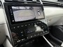 Hyundai Tucson 1.6 T-GDI PHEV Premium Sky 4WD / Adaptieve Cruise Control / Apple carplay-Android Auto / Stoelverwarming voor en achter / Stoelverkoeling voor / GROOT Glazen-schuifkanteldak / All seasonbanden / Navigatie /