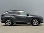 Hyundai Tucson 1.6 T-GDI PHEV Premium Sky 4WD / Adaptieve Cruise Control / Apple carplay-Android Auto / Stoelverwarming voor en achter / Stoelverkoeling voor / GROOT Glazen-schuifkanteldak / All seasonbanden / Navigatie /