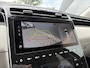 Hyundai Tucson 1.6 T-GDI PHEV Premium Sky 4WD / Adaptieve Cruise Control / Apple carplay-Android Auto / Stoelverwarming voor en achter / Stoelverkoeling voor / GROOT Glazen-schuifkanteldak / All seasonbanden / Navigatie /