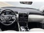 Hyundai Tucson 1.6 T-GDI PHEV Premium Sky 4WD / Adaptieve Cruise Control / Apple carplay-Android Auto / Stoelverwarming voor en achter / Stoelverkoeling voor / GROOT Glazen-schuifkanteldak / All seasonbanden / Navigatie /