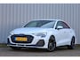 Audi A3 Limousine 30 TFSI S edition Ultimate black | Stoelverwarming | Navigatie