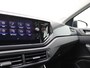 Volkswagen Polo 1.0 TSI Life Adaptieve Cruise Control, Stoelverwarming, App-connect, Climatronic, Navigatie, Virtual Cockpit, Parkeersensoren, Getint Glas, 15" Velgen