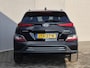 Hyundai Kona Electric EV Comfort Smart 39 kWh Automaat / Batterijgarantie  8 jaar/ Fabrieksgarantie tot 08-2028 / Accu SOH 100% / Dealer onderhouden / WLTP bereik 305 km stad 435 km / Trekhaak afneembaar / Stuur en Stoel verwarming / Warmtepomp / Adaptief CC / Navi /