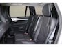 Volvo XC90 T8 Recharge AWD Plus Bright - Luchtvering - Panorama/schuifdak - IntelliSafe Assist & Surround - Harman/Kardon audio - Adaptieve LED koplampen - Verwarmde voorstoelen, stuur & achterbank - Parkeersensoren voor & achter - Elektr. bedienb. voorstoelen met geheugen - Head up display - Draadloze tel. lader - Extra getint glas - 21' LMV