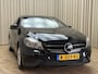 Mercedes-Benz A-klasse 180 Ambition *Stoelverwarming* 1/2 Lederen Sportstoelen / Navigatie / Cruise / ECC Clima / PDC V&A / 16'' LMV