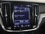 Volvo V60 2.0 T8 AWD R-Design | Trekhaak | 19" Velgen | Leder |