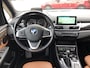 BMW 2-Serie Active Tourer 218i 136PK AUTOM. H.E. : LEER/PANO/HUD NAVI/LED/KEYLESS/2xPDC/ - 2E.EIG - NL AUTO - KM=NAP -