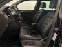 Volkswagen Tiguan 1.4 TSI eHybrid R-Line Business+ Black 245PK IQ.Light Matrix Pano Head Up 20 Inch Memory Leer ACC 360 Camera