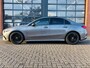 Mercedes-Benz A-klasse A 180 Limousine AMG Line | Achteruitrijcamera | Dodehoekassistent | Spoorassistent | Panoramadak | Stoelverwarming | Spiegelpakket | Nightpakket