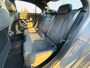 Mercedes-Benz A-klasse A 180 Limousine AMG Line | Achteruitrijcamera | Dodehoekassistent | Spoorassistent | Panoramadak | Stoelverwarming | Spiegelpakket | Nightpakket