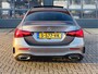 Mercedes-Benz A-klasse A 180 Limousine AMG Line | Achteruitrijcamera | Dodehoekassistent | Spoorassistent | Panoramadak | Stoelverwarming | Spiegelpakket | Nightpakket